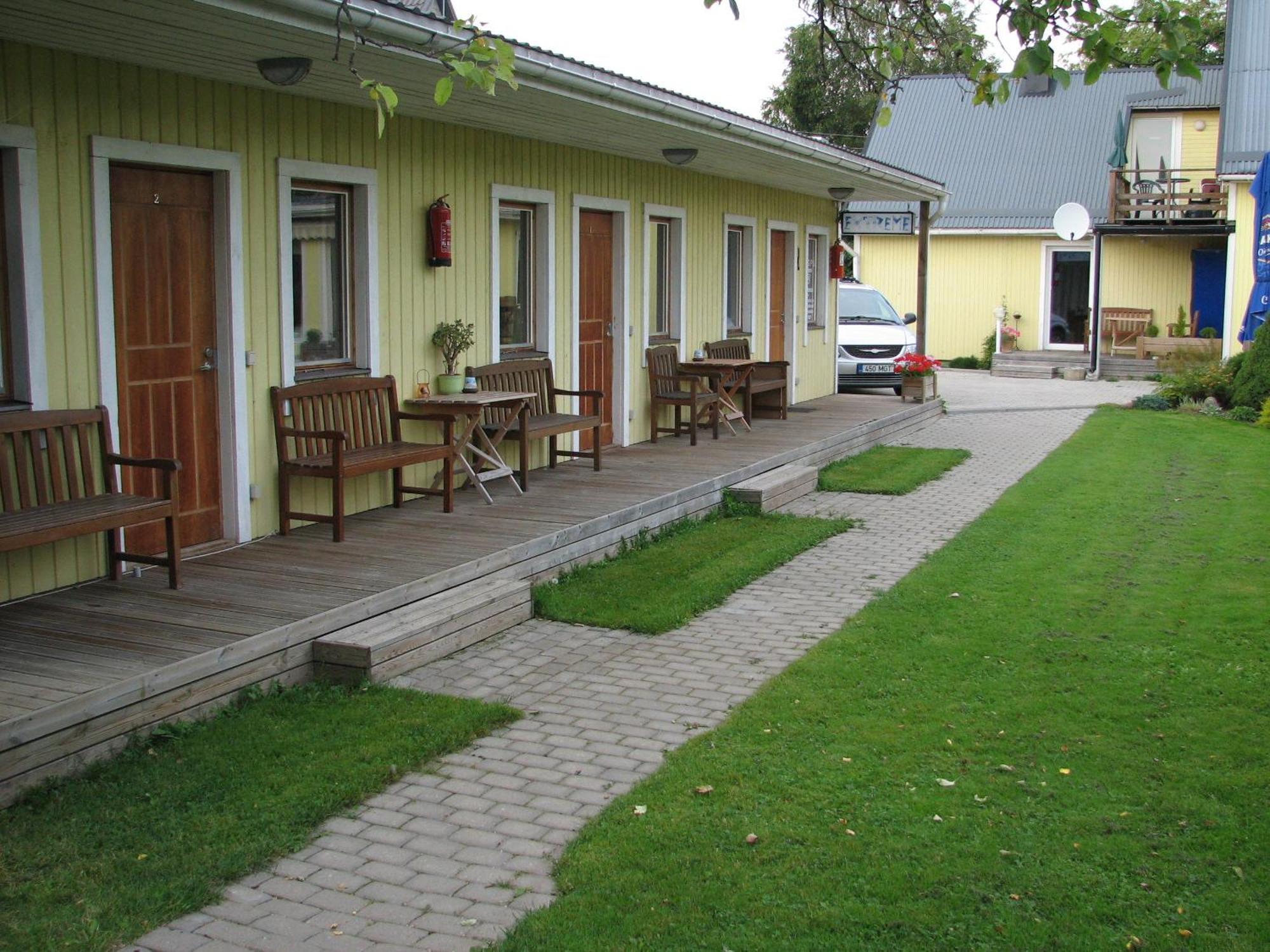 ויליאנדי Kaare Guesthouse מראה חיצוני תמונה